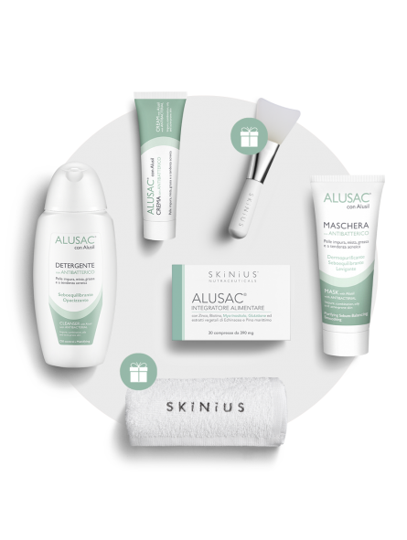 Alusac Complete kit unisce un trattamento IN&OUT contro pelle mista, grassa e a tendenza acneica.