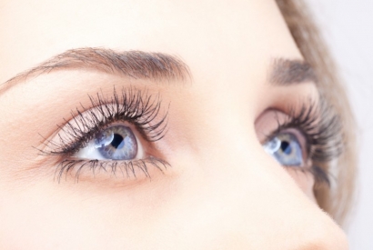 Dermatite agli occhi? Scegli una crema contorno occhi per pelli sensibili